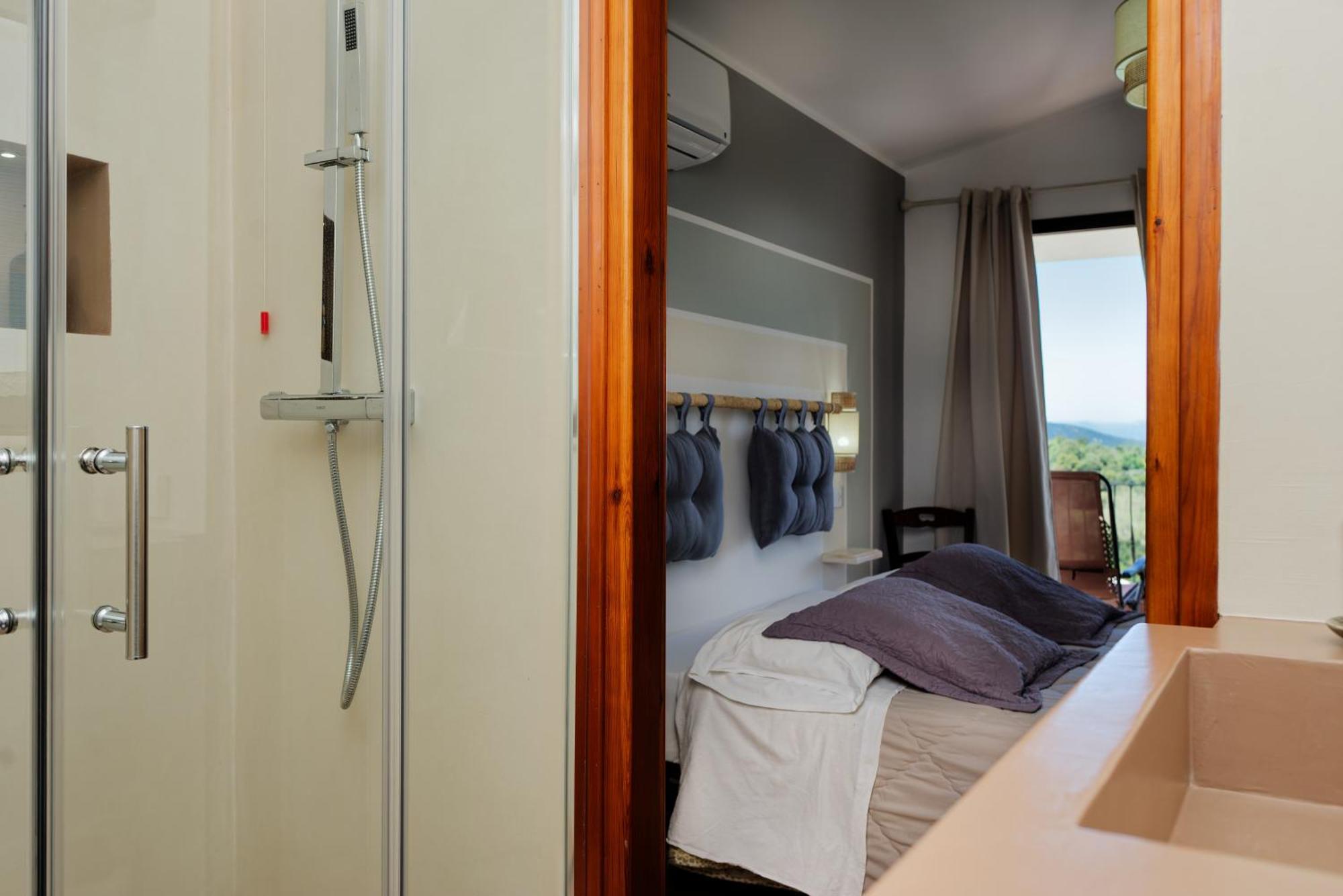 Tiscali Guest house *