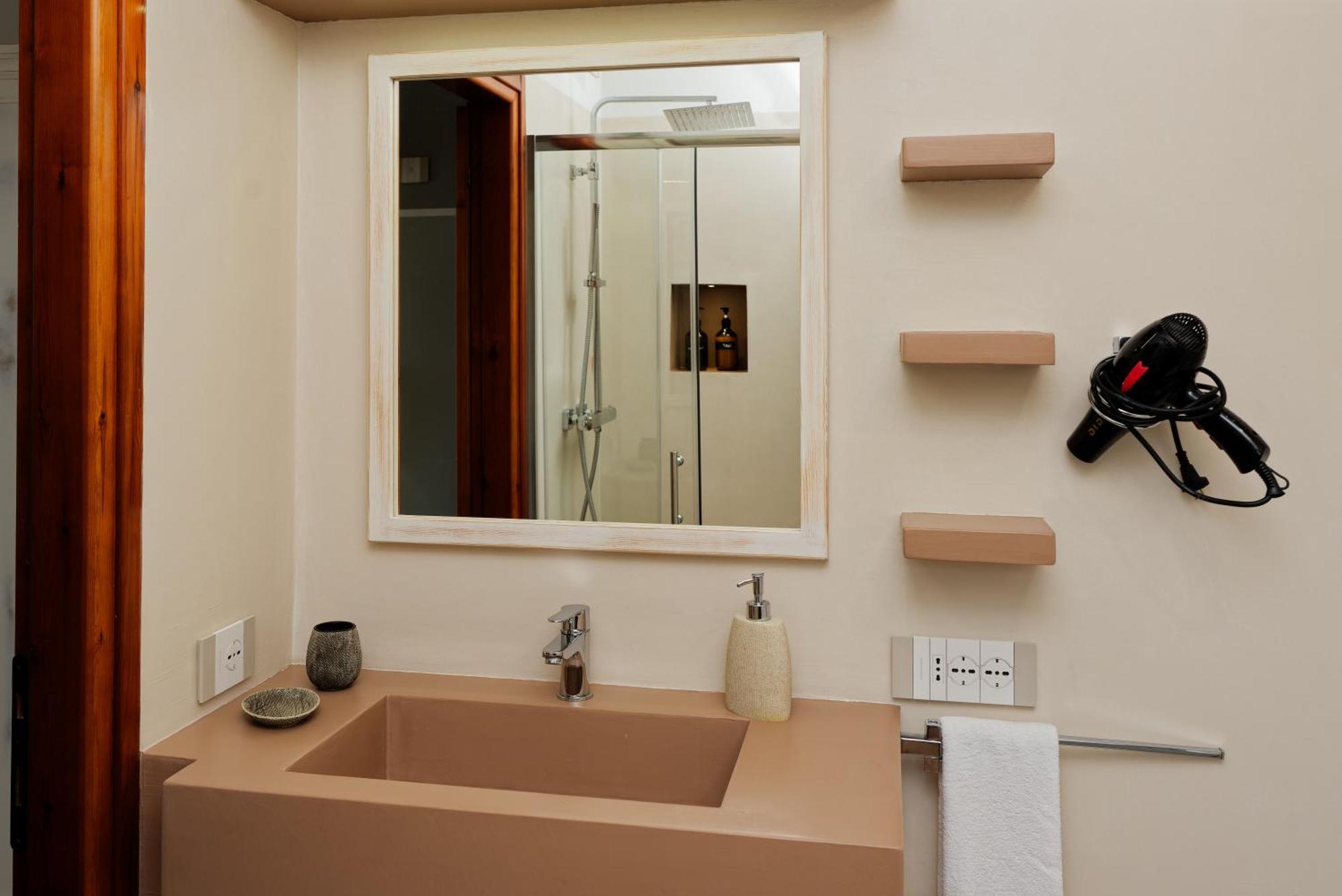 Tiscali Guest house