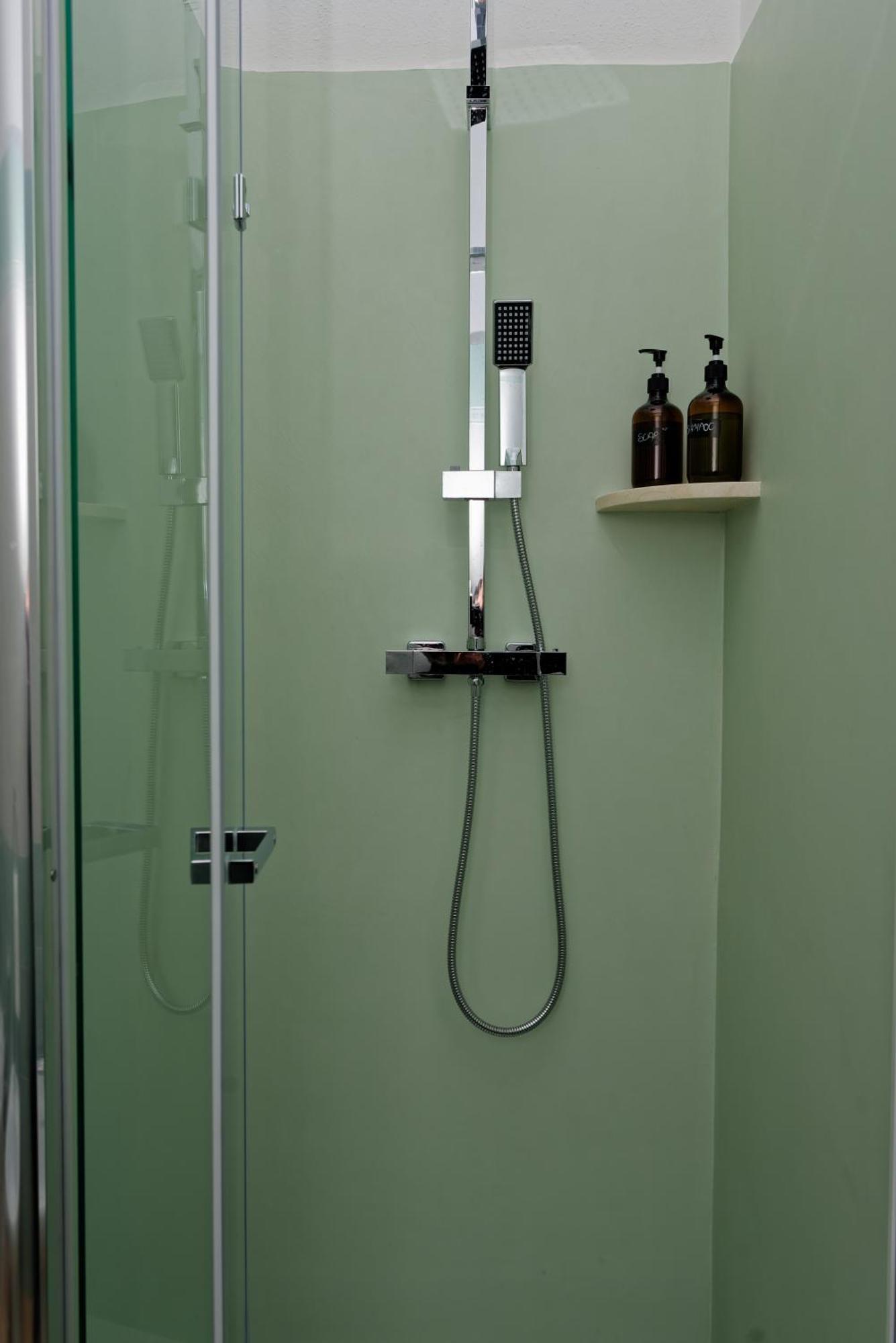 Tiscali Guest house
