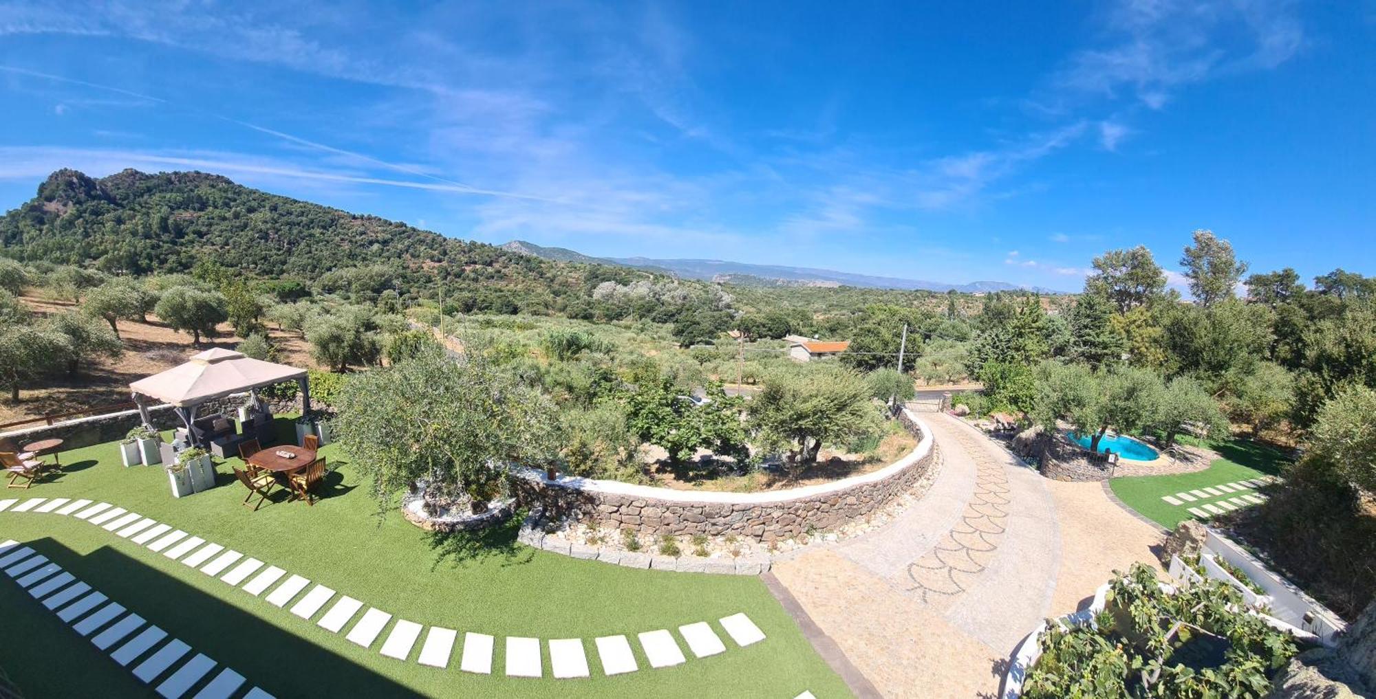 Pensión Tiscali Dorgali